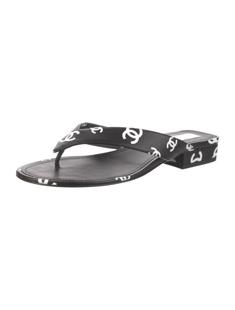 chanel flip flops 2022